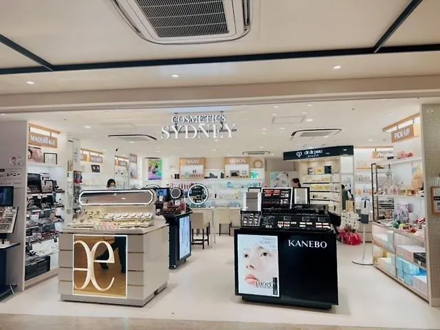 Momo Palace Tokyo Japan